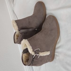 Unisa Size 9 Wedge Taupe colored bootie.